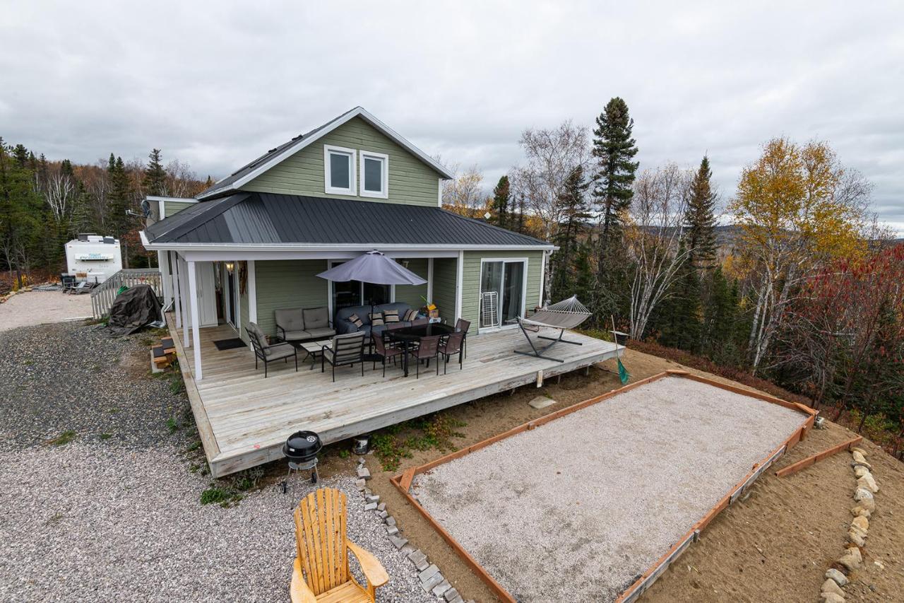 Le Saint Placide De Charlevoix Baie-Saint-Paul Exterior photo